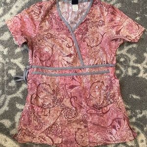 Barco eyelet scrub top XS